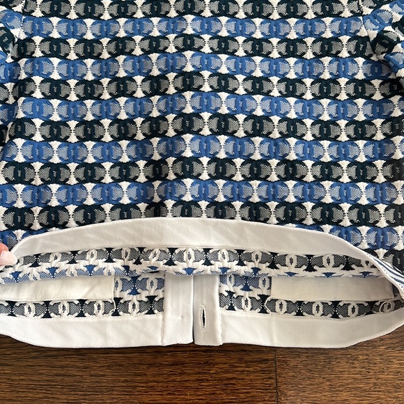 BNWT CHANEL 2019 Printed Crop Top w/ Tags Size: M | US6, FR38 - Picture 14 of 17
